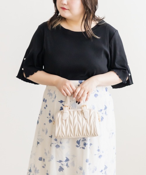 CLETTE(クレット)の「袖ボタンデザインリブプルオーバー(Tシャツ/カットソー・レディース・オフホワイト/ブラック・LL/3L/4L)」の10枚目の写真
