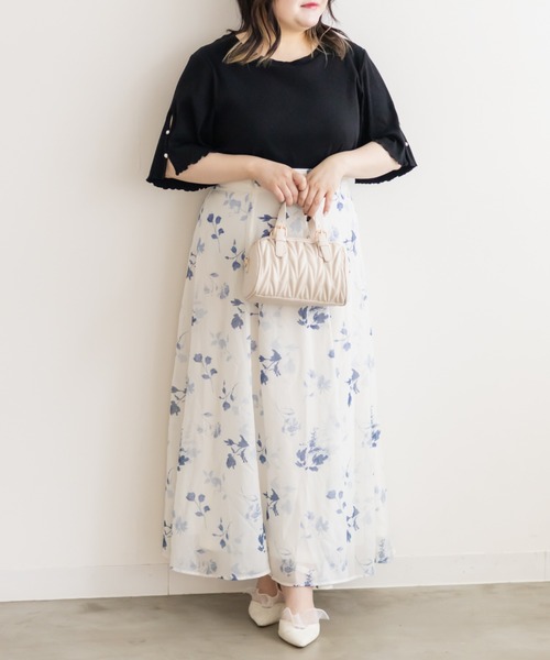 CLETTE(クレット)の「袖ボタンデザインリブプルオーバー(Tシャツ/カットソー・レディース・オフホワイト/ブラック・LL/3L/4L)」の12枚目の写真
