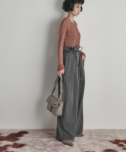 THE YOn(ザヨン)の「ヘリンボーンベルトタックパンツ(スラックス・レディース・ブラウン/ピンク/グレー・S/M)」の14枚目の写真