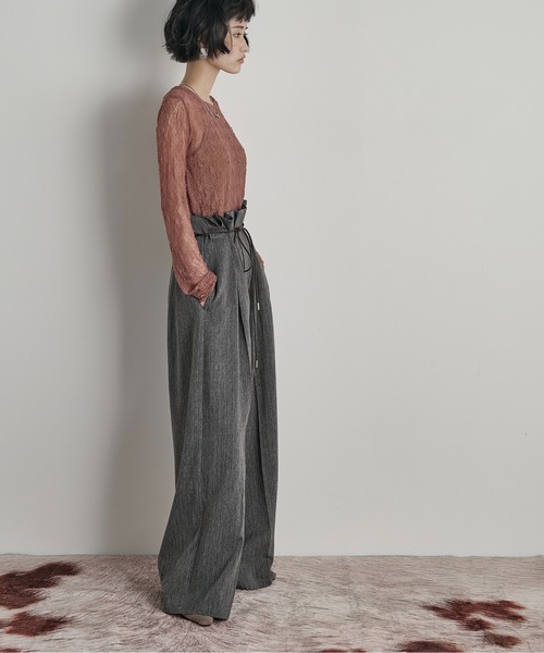 THE YOn(ザヨン)の「ヘリンボーンベルトタックパンツ(スラックス・レディース・ブラウン/ピンク/グレー・S/M)」の16枚目の写真