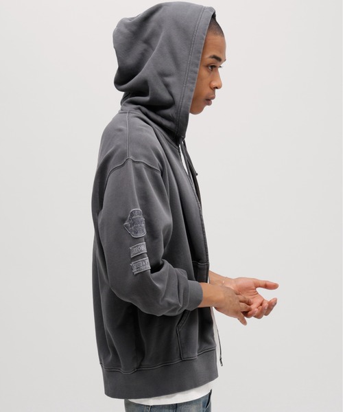 AVIREX(アヴィレックス)の「《50th Anniversary》FADE WASH ZIP UP PARKA / 50周年 フェイドウォッシュ ジップアップ パーカー / AVIREX / アヴィレックス(パーカー・メンズ・チャコール/ネイビー/オレンジ/オリーブ・MEDIUM/LARGE/X-LARGE/XX-LARGE)」の8枚目の写真