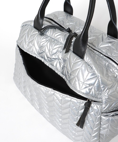Cepica（セピカ）の「牛革×キルトBIGボストンバッグ（ボストンバッグ・レディース・シルバー/ブラック・FREE）」の4枚目の写真