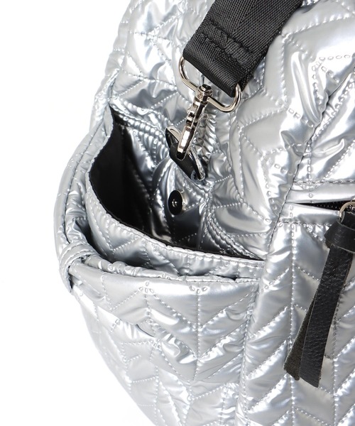 Cepica（セピカ）の「牛革×キルトBIGボストンバッグ（ボストンバッグ・レディース・シルバー/ブラック・FREE）」の6枚目の写真