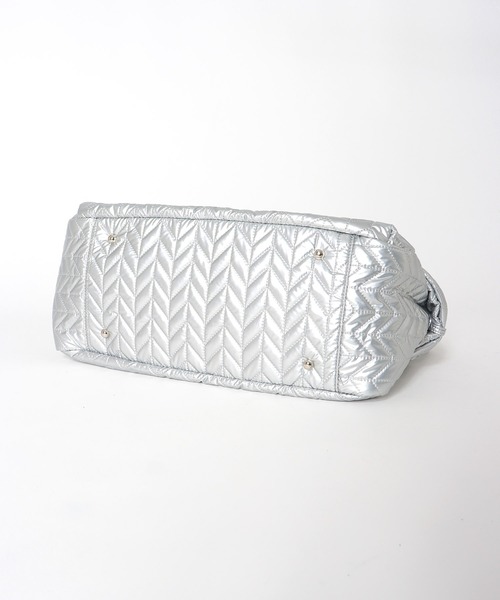 Cepica（セピカ）の「牛革×キルトBIGボストンバッグ（ボストンバッグ・レディース・シルバー/ブラック・FREE）」の3枚目の写真
