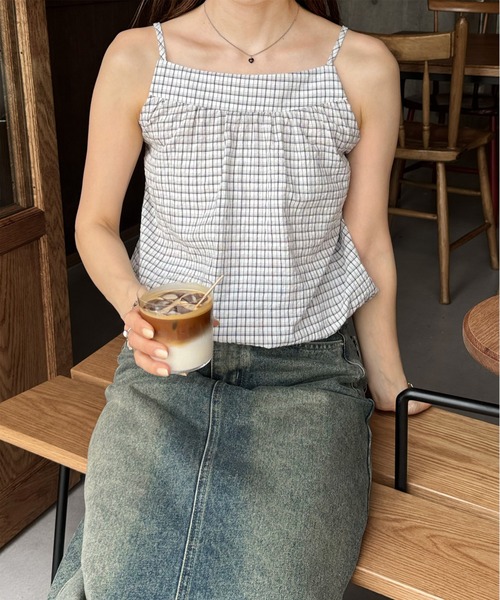 LE MORE（リモア）の「チェックキャミブラウス（タンクトップ・レディース・カーキ/ネイビー/アイボリー・FREE）」の17枚目の写真