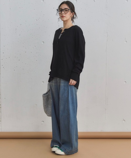 Doux archives（ドゥアルシーヴ）の「サイドベルトワイドデニムパンツ（デニムパンツ・レディース・ブルー/サックスブルー・36/38）」の11枚目の写真