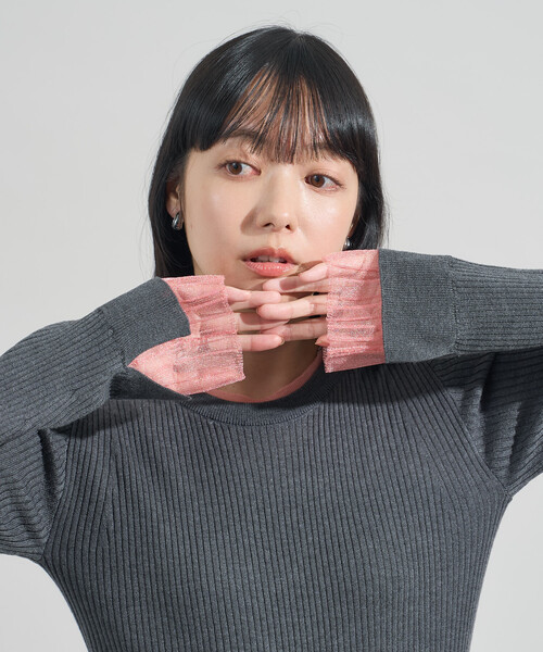 FREAK'S STORE（フリークスストア）の「＜新色追加＞ウォッシャブル 配色 レイヤードシアーニット/洗えるニット（ニット/セーター・レディース・ブラウン/ブラック/ナチュラル/グレー/ネイビー/チャコール/ピンク/オフホワイト・ﾌﾘ-/MEDIUM）」の2枚目の写真