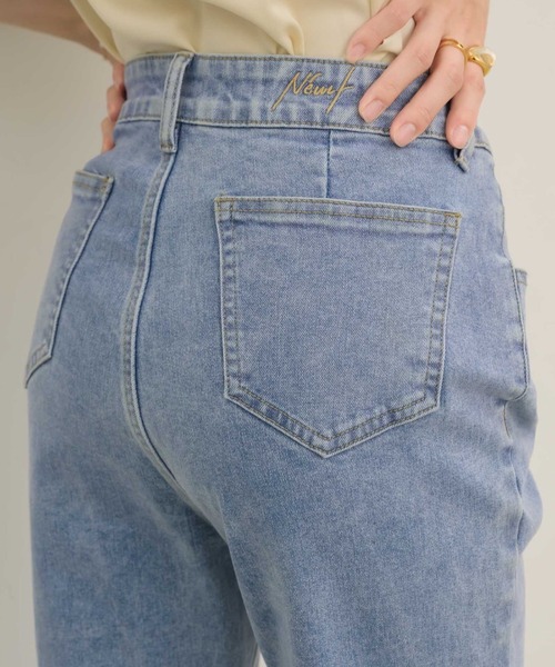 NEUNA（ヌナ）の「【NEUNA ORIGINAL】フレアデニム（デニムパンツ・レディース・ホワイト/ライトブルー・SMALL/MEDIUM/LARGE）」の6枚目の写真