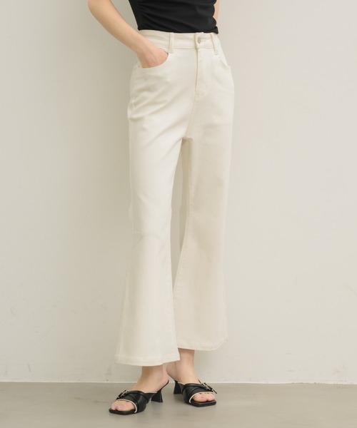 NEUNA（ヌナ）の「【NEUNA ORIGINAL】フレアデニム（デニムパンツ・レディース・ホワイト/ライトブルー・SMALL/MEDIUM/LARGE）」の21枚目の写真