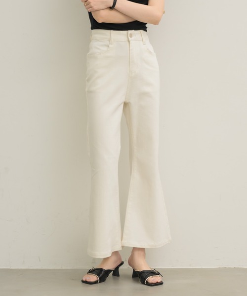 NEUNA（ヌナ）の「【NEUNA ORIGINAL】フレアデニム（デニムパンツ・レディース・ホワイト/ライトブルー・SMALL/MEDIUM/LARGE）」の20枚目の写真