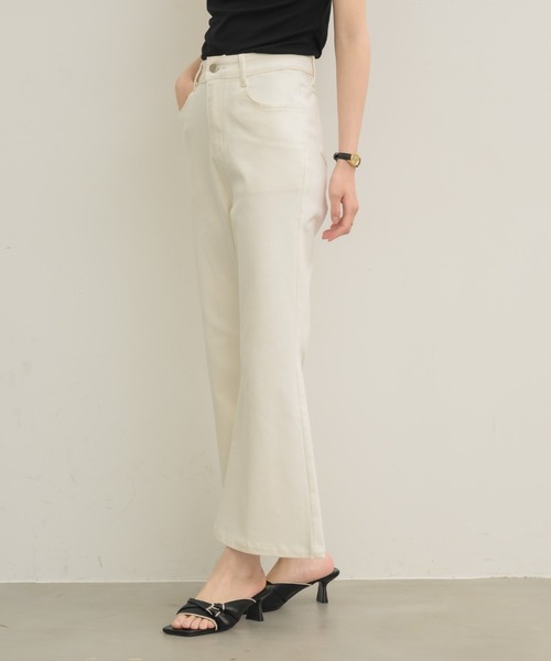 NEUNA（ヌナ）の「【NEUNA ORIGINAL】フレアデニム（デニムパンツ・レディース・ホワイト/ライトブルー・SMALL/MEDIUM/LARGE）」の22枚目の写真