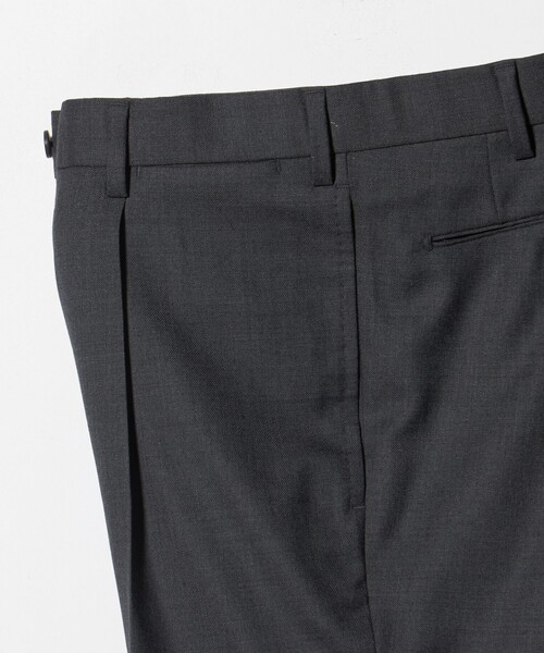 UNITED ARROWS(ユナイテッドアローズ)の「サージ テーパード 1プリーツ スラックス(スラックス・メンズ・グレー系/ネイビー・48/44/50/46)」の21枚目の写真