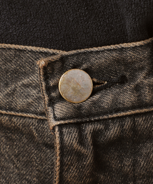 WISM(ウィズム)の「NVRFRGT / ネヴァーフォーゲット 3D TWISTED WIDE LEG JEANS MUD(デニムパンツ・メンズ・ライトブルー/ブラック系その他・1/2/3)」の15枚目の写真