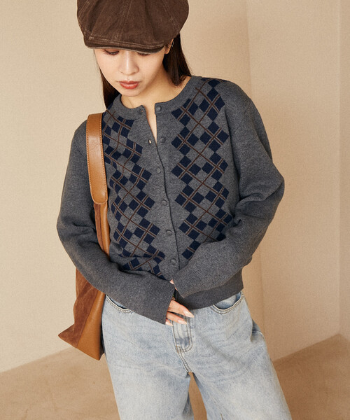PUBLUX（パブリュクス）の「PUBLUX/パブリュクス アーガイル柄 ジャガード ニットカーデ　限定展開（カーディガン/ボレロ・レディース・ブラウン/ブラック/グレー・ﾌﾘ-）」の12枚目の写真