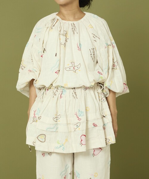 Freada フリーダ　ワンピース Freada/フリーダ モチーフ刺繍 柄 ワンピース（ワンピース