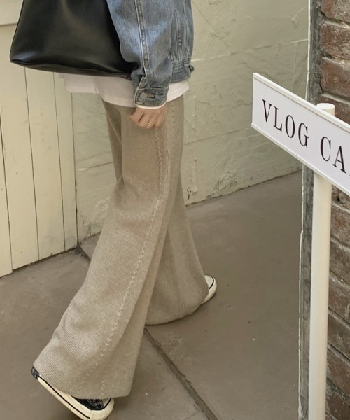 cammie（キャミー）の「サイド編み模様ニットワイドパンツ（その他パンツ・レディース・ブラック/グレー/アイボリー/ベージュ・F）」の17枚目の写真