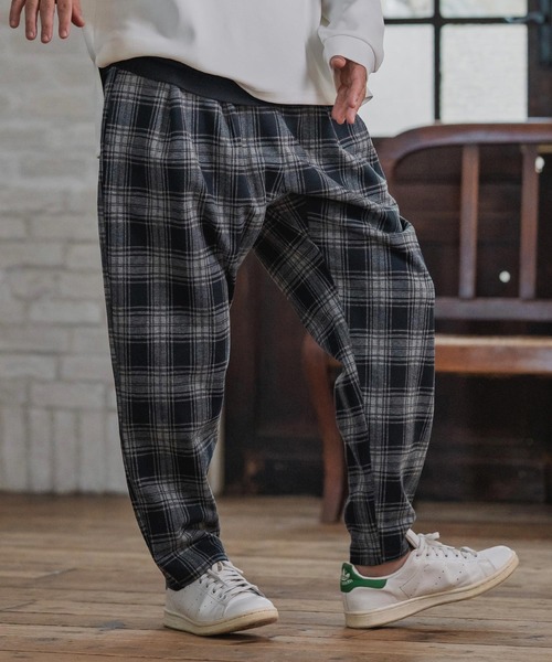 CAMBIO(カンビオ)の「mp14203-Check Ponti Tapered Pants テーパードパンツ(A57025cmb)(その他パンツ・メンズ・ブラック/ネイビー・S/M/L)」の2枚目の写真