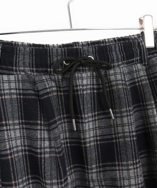 CAMBIO(カンビオ)の「mp14203-Check Ponti Tapered Pants テーパードパンツ(A57025cmb)(その他パンツ・メンズ・ブラック/ネイビー・S/M/L)」の22枚目の写真