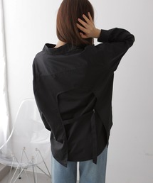 バックオープン ドロストシャツ