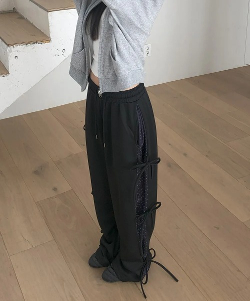 gossip!ロサンゼルス(ゴシップロサンゼルス)の「Y2K リボンワイドカーゴパンツ(デニムパンツ・レディース・ブラック/ブルー・FREE)」の9枚目の写真