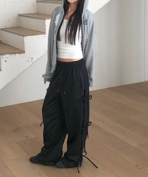 gossip!ロサンゼルス(ゴシップロサンゼルス)の「Y2K リボンワイドカーゴパンツ(デニムパンツ・レディース・ブラック/ブルー・FREE)」の10枚目の写真