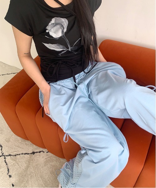 gossip!ロサンゼルス(ゴシップロサンゼルス)の「Y2K リボンワイドカーゴパンツ(デニムパンツ・レディース・ブラック/ブルー・FREE)」の16枚目の写真