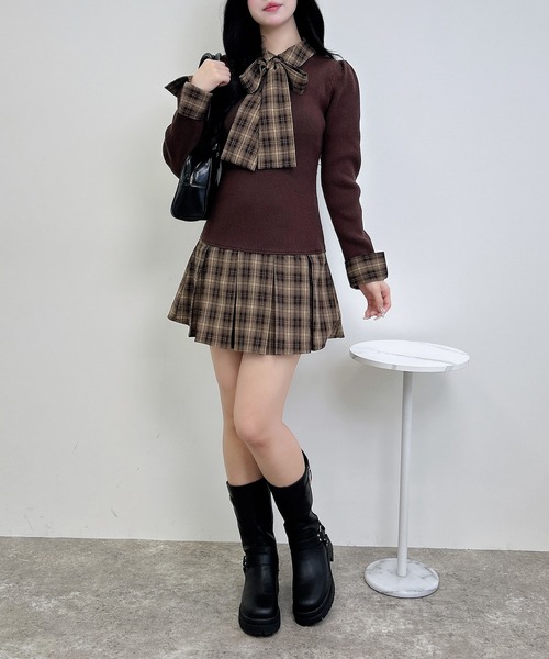 INGNI（イング）の「チェック柄ボウタイシャツドッキングニットワンピース（ワンピース・レディース・ブラック×ブラック/ネイビー系/ブラウン系7・M）」の14枚目の写真