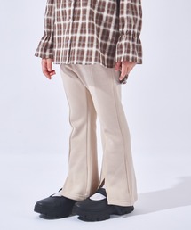 ever closet（エバークローゼット）の「裏起毛 裾スリット フレアパンツ（その他パンツ）」