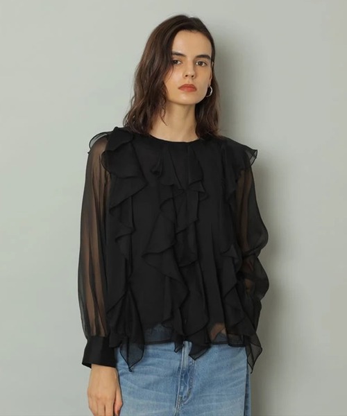 24年製【未使用】カデュネ／CADUNE オーガンギャザーチュニック 黒 フリル CADUNE（カデュネ）の「オーガンギャザーチュニック（シャツ