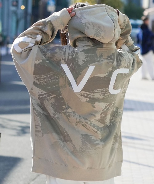 RVCA（ルーカ）の「RVCA メンズ BACK SIDE ARCH RVCA HD パーカー 【2025年秋冬モデル】 @autumn/ルーカバックデザインビッグロゴプルオーバーパーカー・フーディー（パーカー・メンズ・ベージュ系その他/ブラック/クリーム/ヘザーグレー・SMALL/MEDIUM/LARGE/X-LARGE）」の4枚目の写真