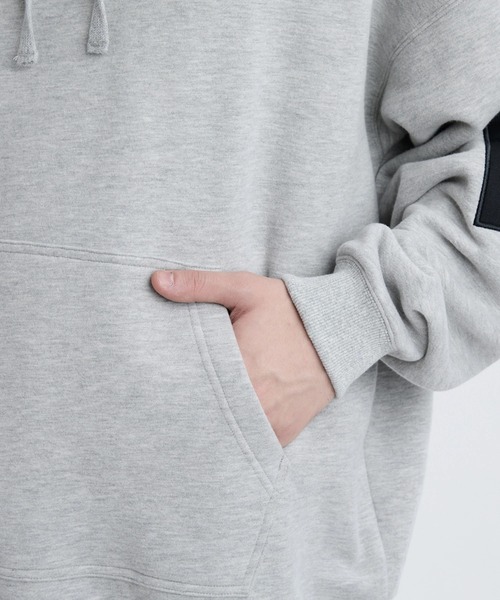 RVCA（ルーカ）の「RVCA メンズ BACK SIDE ARCH RVCA HD パーカー 【2025年秋冬モデル】 @autumn/ルーカバックデザインビッグロゴプルオーバーパーカー・フーディー（パーカー・メンズ・ベージュ系その他/ブラック/クリーム/ヘザーグレー・SMALL/MEDIUM/LARGE/X-LARGE）」の16枚目の写真