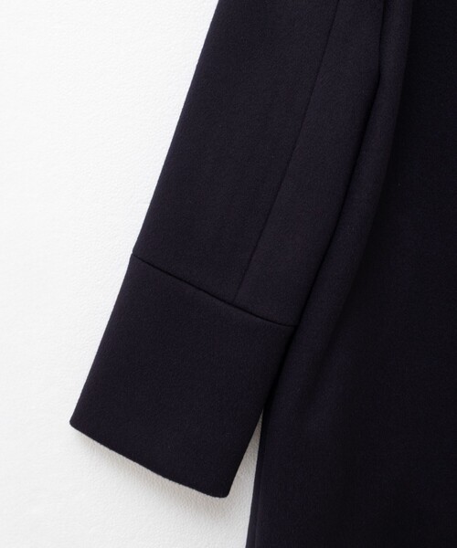 極美品 NOLLEY'S カシミヤ混 ノーカラーコート パールボタン 黒 36 セール】ブローチ付きAラインノーカラーコート（ノーカラーコート
