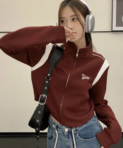 ADDITION STORE(アディションストア)の「\トレンドのクロップド丈♪レトロな雰囲気が◎/クロップド レトロ フルジップジャージ / フルジップ スタンドブルゾン(ジャージ・レディース・ブラック/ブラウン・SMALL/MEDIUM)」の6枚目の写真