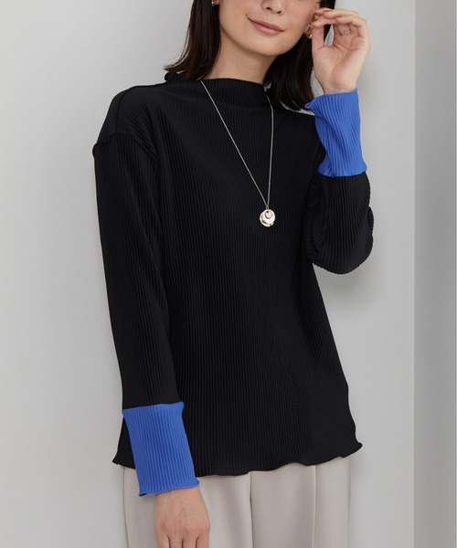 BELLUNA PLUS（ベルーナ）の「プリーツ素材配色デザインプルオーバー（Tシャツ/カットソー・レディース・ブラック系/ボルドー/ネイビー系・LARGE/X-LARGE/MEDIUM）」の8枚目の写真
