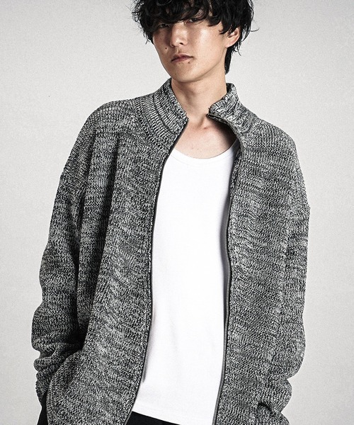 NO ID.（ノーアイディ）の「【NO ID.】Asymmetry Drivers Knit Cardigan / アシンメトリー ドライバーズ ニット カーディガン（ニット/セーター・メンズ・ブラック/その他23/グレー・ONE SIZE）」の3枚目の写真