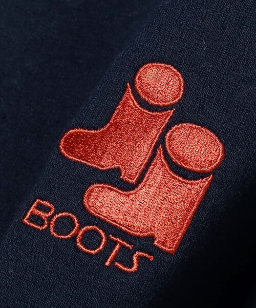 TOKYO CULTUART by BEAMS（トウキョウカルチャートバイビームス）の「勝山八千代 / 刺繍 Crew Sweat（スウェット・レディース・ライトグレー/ネイビー・SMALL/MEDIUM/LARGE/X-LARGE）」の6枚目の写真