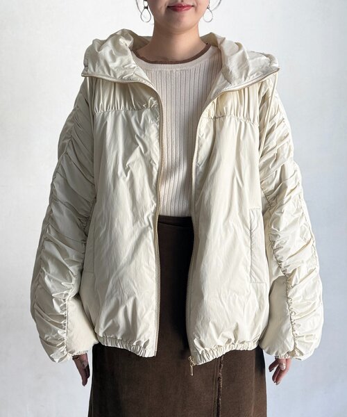 Chez toi(シェトワ)の「ティアードギャザーダウン(ダウンジャケット/コート・レディース・アイボリー/ブラック・FREE)」の8枚目の写真