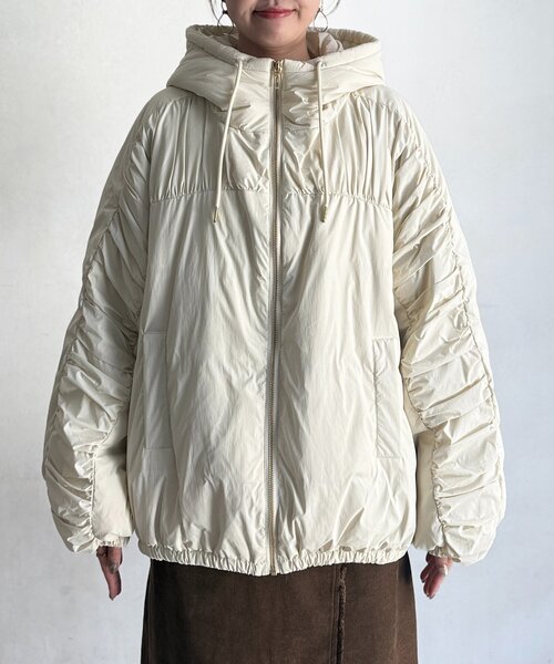 Chez toi(シェトワ)の「ティアードギャザーダウン(ダウンジャケット/コート・レディース・アイボリー/ブラック・FREE)」の9枚目の写真