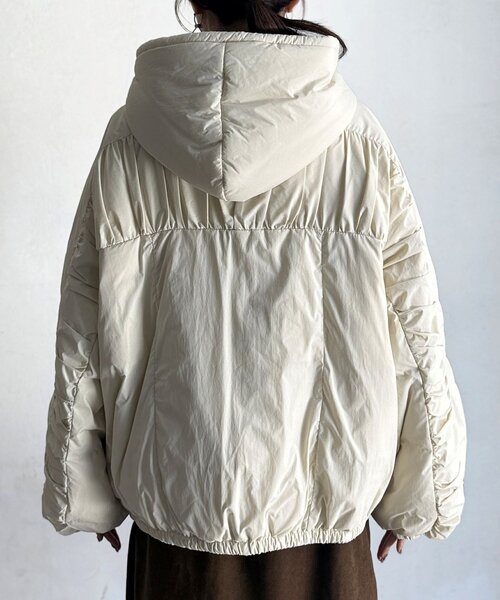 Chez toi(シェトワ)の「ティアードギャザーダウン(ダウンジャケット/コート・レディース・アイボリー/ブラック・FREE)」の10枚目の写真