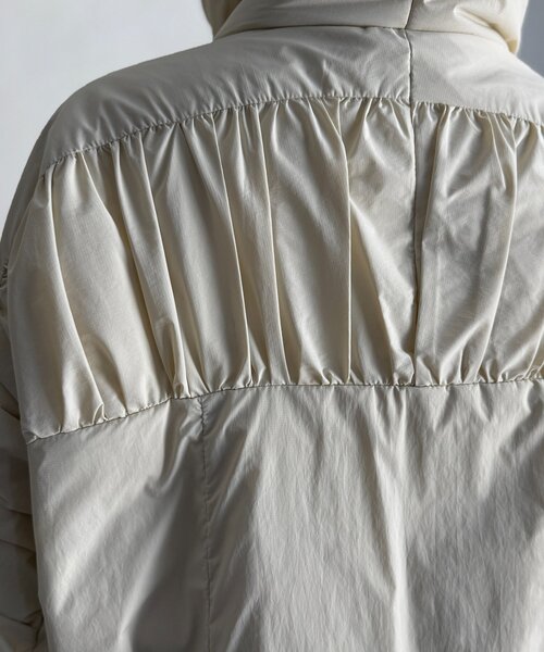 Chez toi(シェトワ)の「ティアードギャザーダウン(ダウンジャケット/コート・レディース・アイボリー/ブラック・FREE)」の16枚目の写真