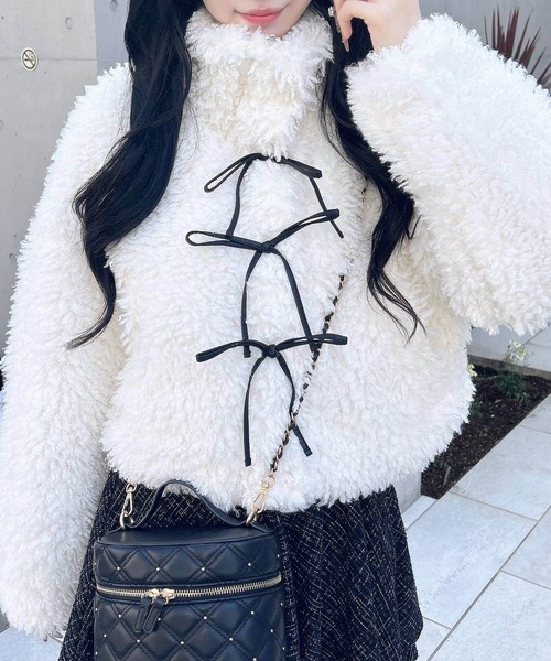 INGNI（イング）の「リボン付スタンドボアブルゾン（ブルゾン・レディース・アイボリー/ブラック/ベージュ・M）」の2枚目の写真