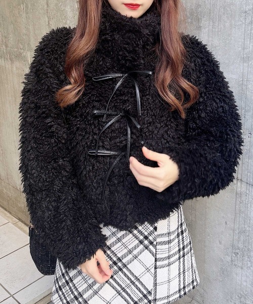 INGNI（イング）の「リボン付スタンドボアブルゾン（ブルゾン・レディース・アイボリー/ブラック/ベージュ・M）」の3枚目の写真