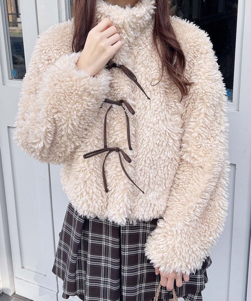 INGNI（イング）の「リボン付スタンドボアブルゾン（ブルゾン・レディース・アイボリー/ブラック/ベージュ・M）」の17枚目の写真