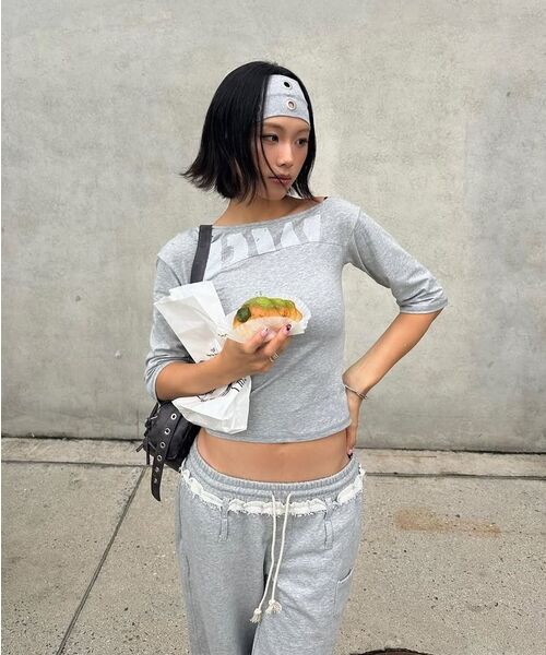PARTIMENTO WOMEN（パルティメントウィメン）の「PWプリンテッドアンバランスティー_メランジ（Tシャツ/カットソー・レディース・その他・SMALL/MEDIUM）」の5枚目の写真
