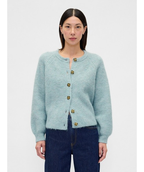 GAP(ギャップ)の「ふわもこ シェーカーステッチ カーディガン(カーディガン/ボレロ・レディース・ベージュ/ライトブルー・M/S/XS/XXS/XL/L)」の2枚目の写真
