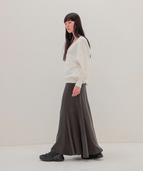 DRESSLAVE（ドレスレイブ）の「cupro panel flare skirt(キュプラパネルフレアスカート)（スカート・レディース・グレー/ホワイト・38）」の8枚目の写真