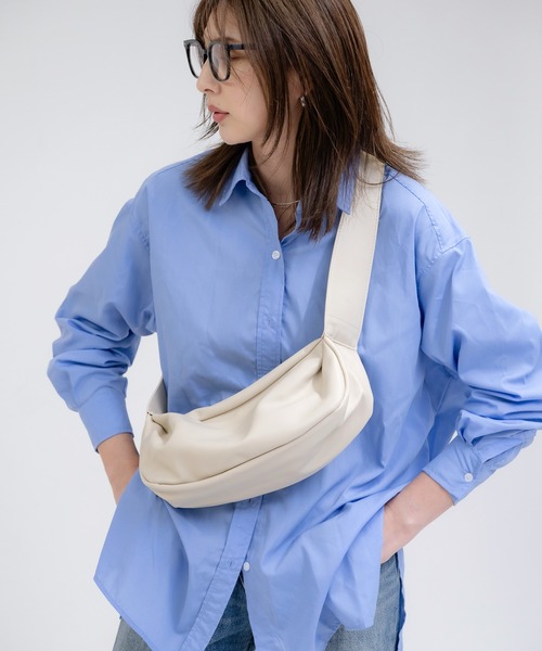 enlit(エンリット)の「【 enlit 】 ソフト ワンショルダー ボディーバッグ / ショルダーバッグ(ショルダーバッグ・レディース・アイボリー/ブラック/アッシュブラウン/ブラウン・FREE)」の6枚目の写真