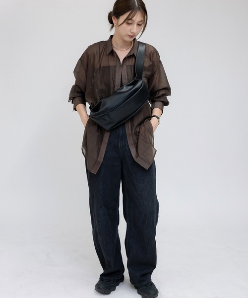enlit(エンリット)の「【 enlit 】 ソフト ワンショルダー ボディーバッグ / ショルダーバッグ(ショルダーバッグ・レディース・アイボリー/ブラック/アッシュブラウン/ブラウン・FREE)」の12枚目の写真