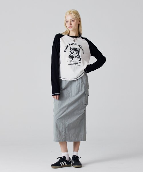 AWESOME STUDIO(オーサムスタジオ)の「ラグランスリーブネコTシャツ アイボリー(Tシャツ/カットソー・レディース・その他・FREE)」の3枚目の写真