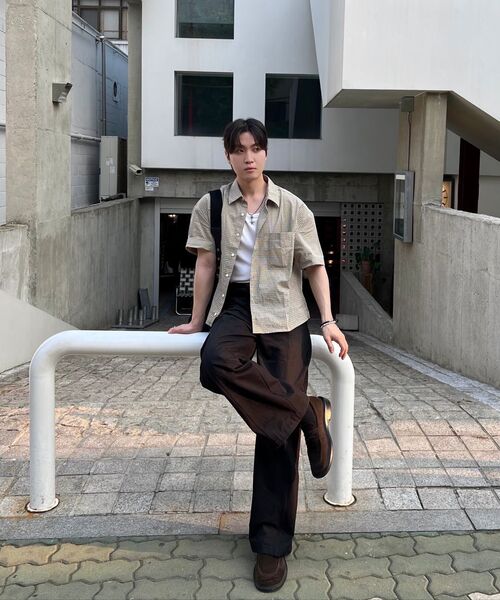 LEARVE(ルアブ)の「セグメントチェッククロップシャツベージュ(シャツ/ブラウス・メンズ・その他・LARGE/X-LARGE/MEDIUM)」の7枚目の写真